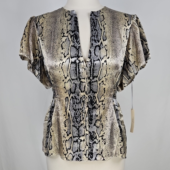 NWT's Vertigo Paris Black and Cream Snake Print Blouse XLarge - Picture 1 of 9